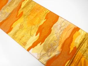 霞取りに御所車・鼓・草花模様織り出し　袋帯